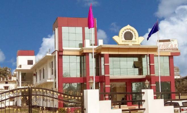 Hotel The Ideal Kushinagar Exterior photo